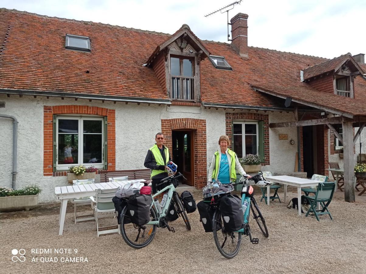 B&B Ferme De La Rouzannerie Pour 2 Ou Famille Lanneray Esterno foto